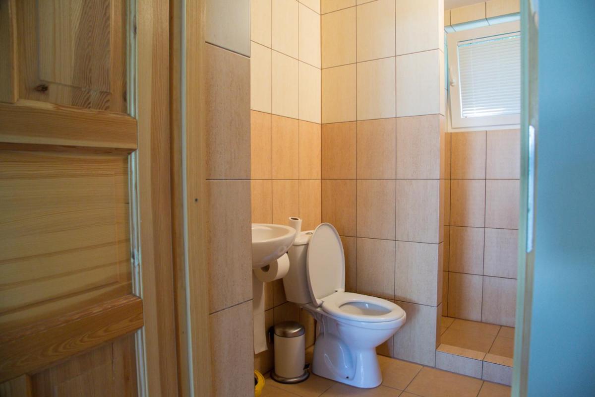 Camping Oaza Blonie Kornik Domki Standard Plus - 3 Pokoje מראה חיצוני תמונה